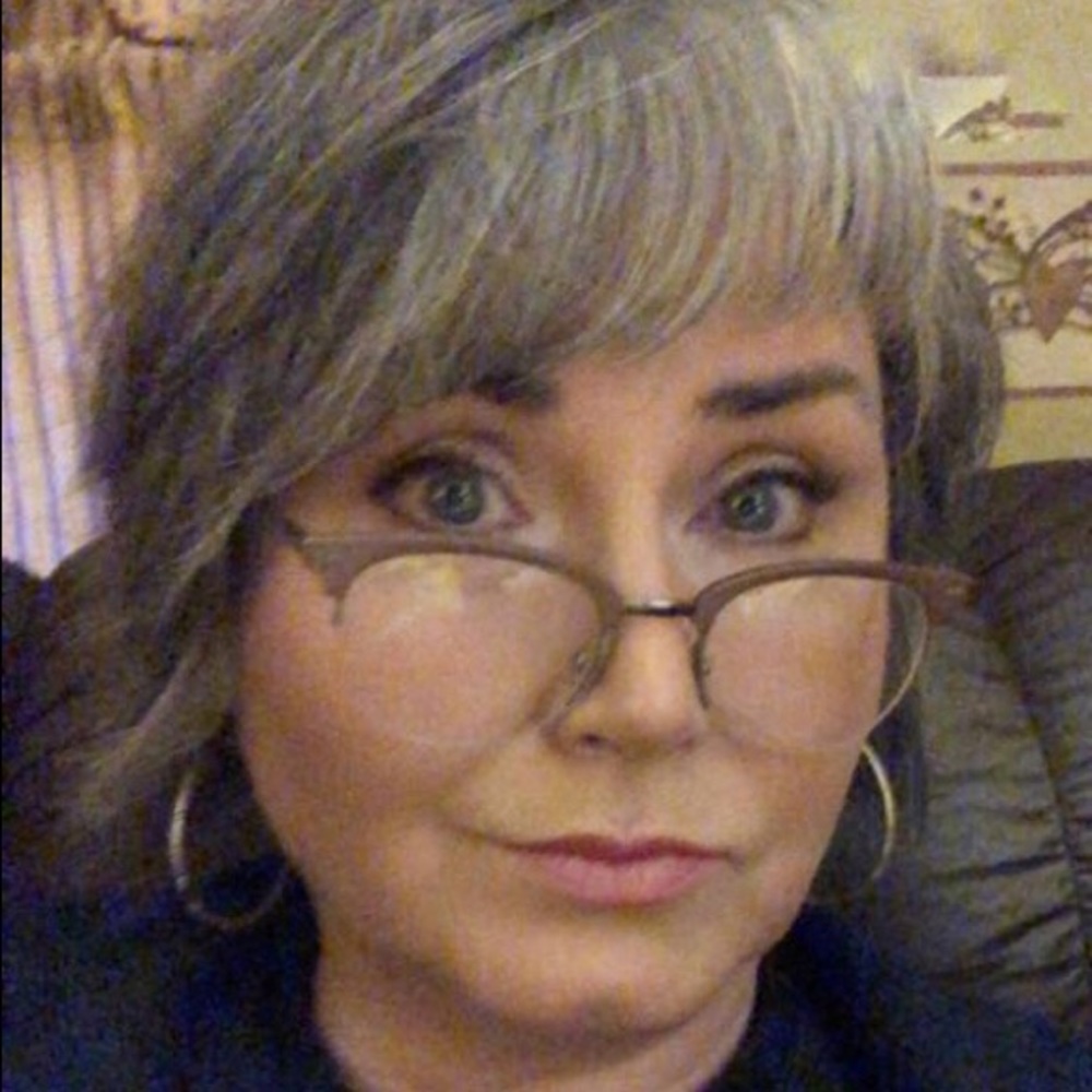 Meet your Posher, Amy